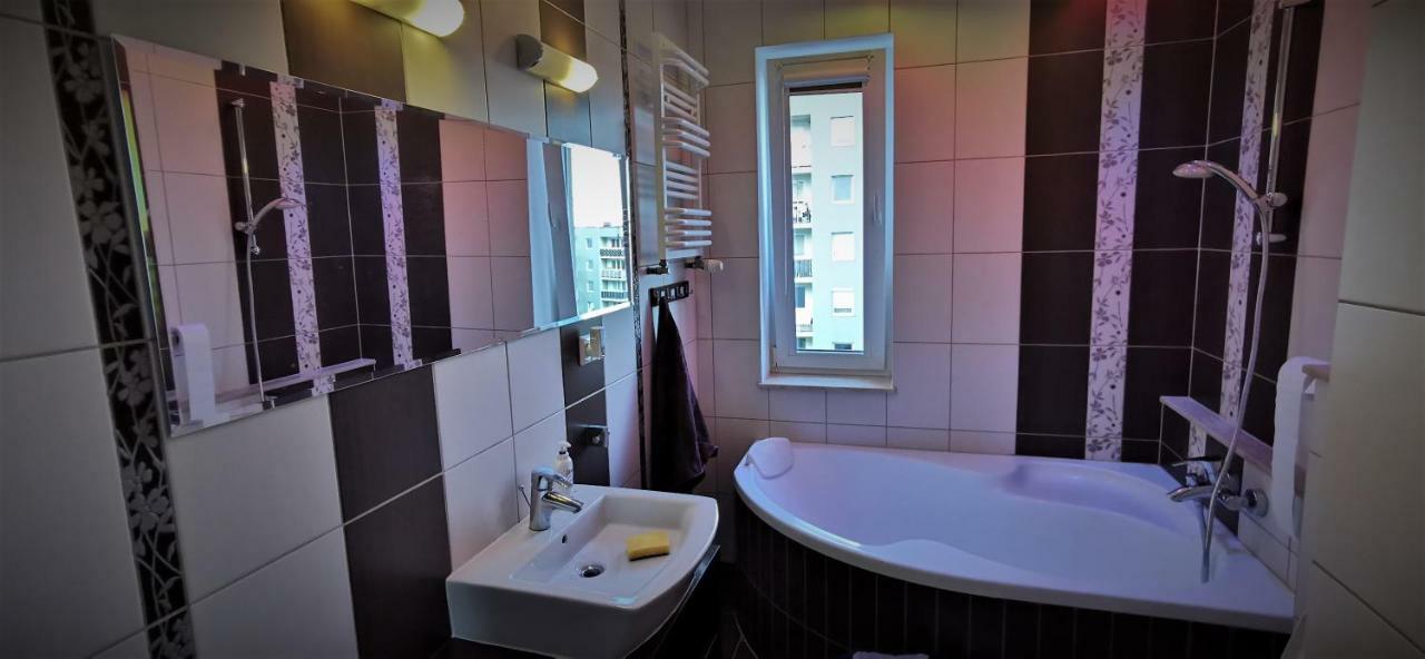 Apartament Familijny Gdańsk 3 ROOMS 64m2 Buitenkant foto
